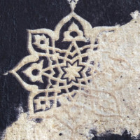 Kusový koberec BLACK and GOLD Ornament - černý/zlatý