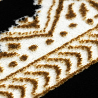 Kusový koberec Allure 1965 black/gold