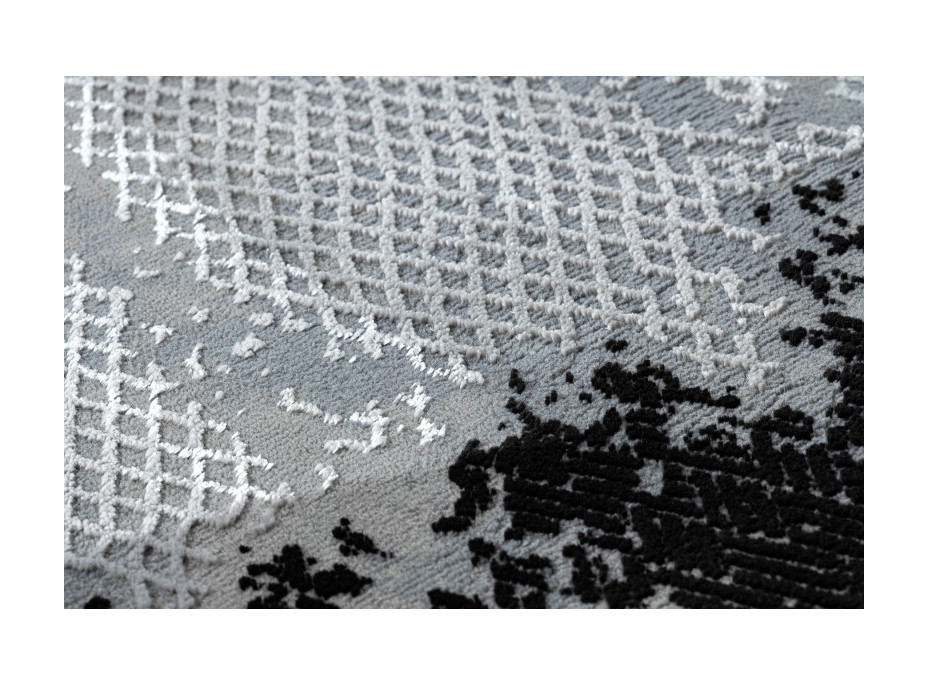 Kusový koberec Core A004 Frame black/light grey
