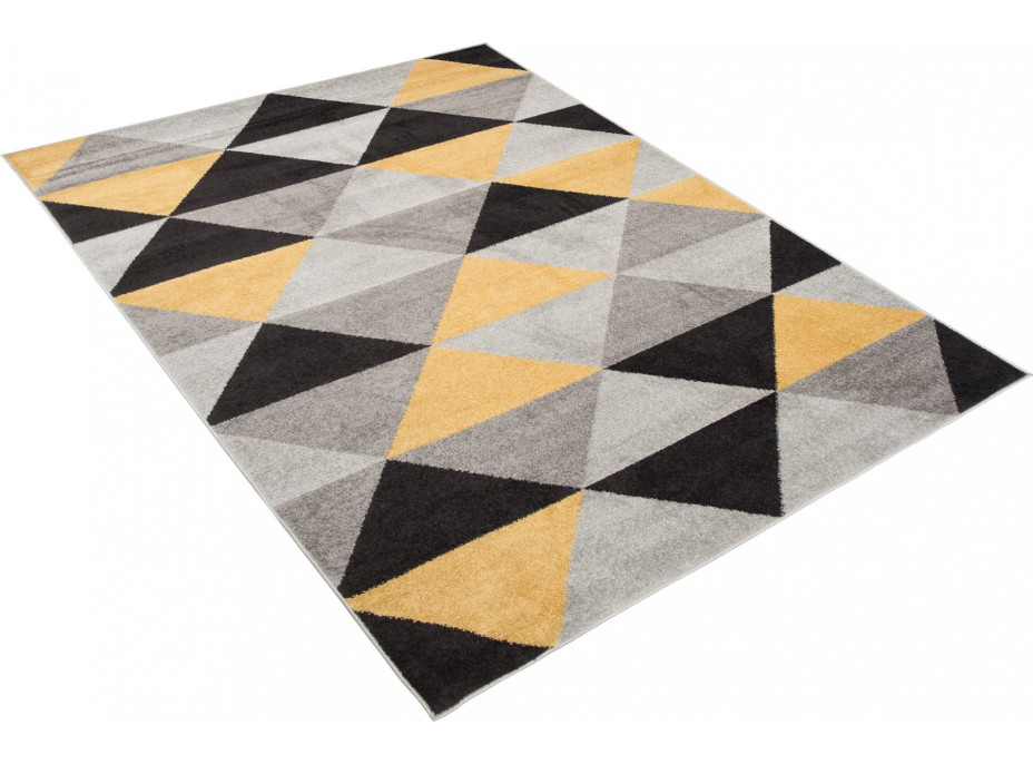 Kusový koberec AZUR trojúhelníky typ E - černý/šedý/žlutý