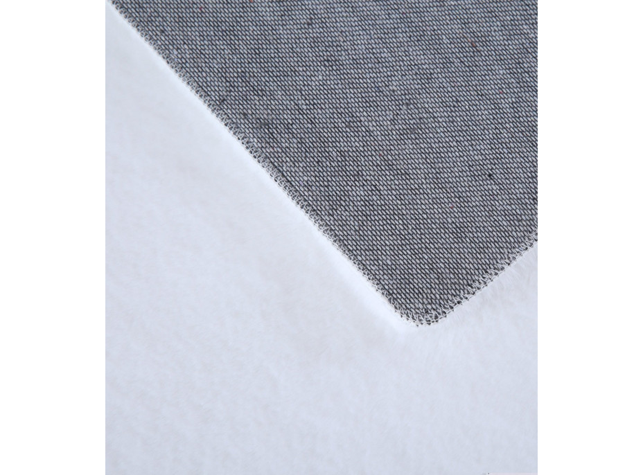 Kusový koberec Pouffy 5100 White kruh