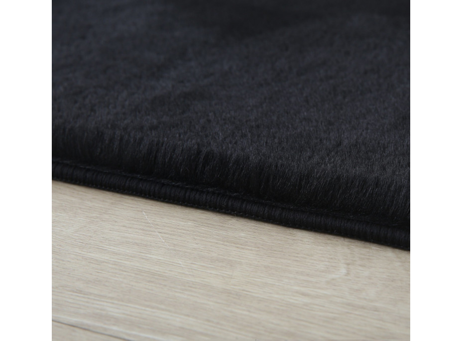 Kusový koberec Pouffy 5100 Black