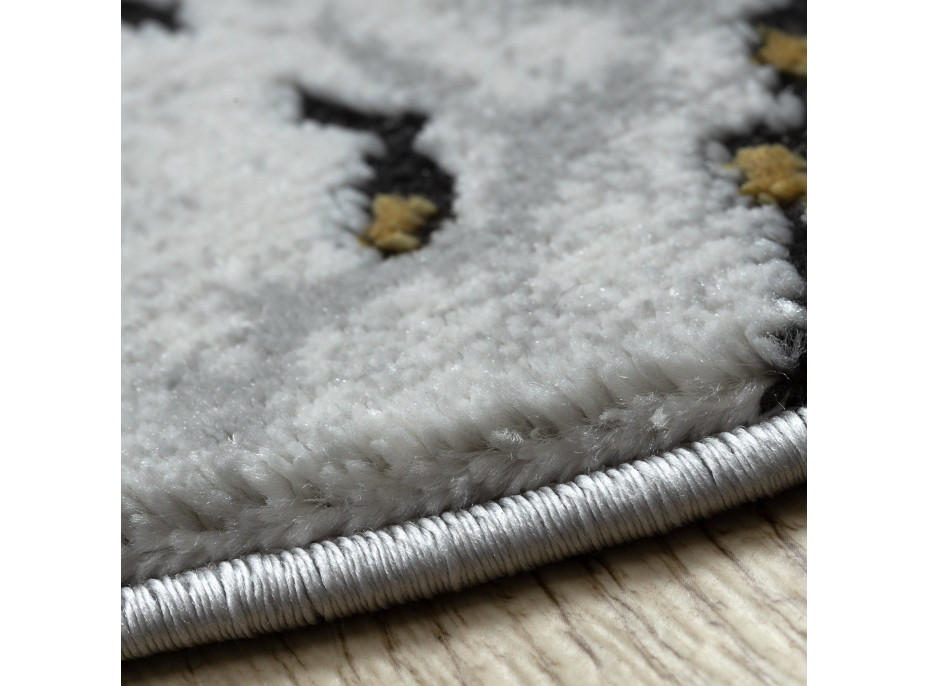 Kusový koberec Allure 1963 white/gold kruh