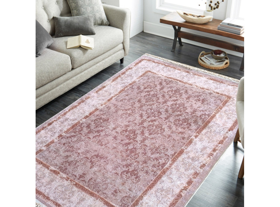Kusový koberec HONOR New - Baroque - růžový