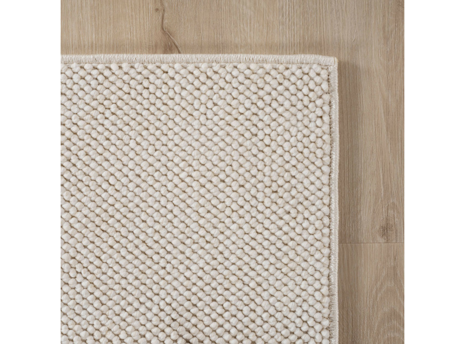 Kusový koberec Helix 2200 cream